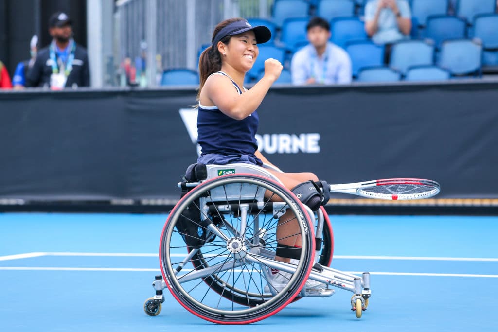Con una gran remontada, Djokovic vence al austriaco Dominic Thiem con parciales de 6-4 / 4-6 / 2-6 / 6-3 / 6-4 y, por octava ocasión, se lleva el Australian Open y vuelve a ser el número uno.