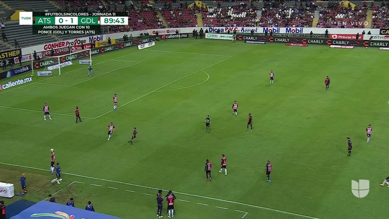 ¡GOOOL! Julián Quiñones anota para Atlas.