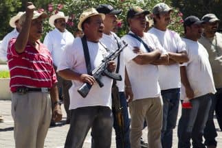 Los grupos autodefensa se alzaron en armas en 2013 en Michoacán para defender a pobladores y comerciantes del narco.