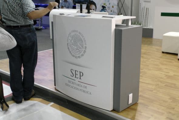 Las dependencias del gobierno ofrecieron datos de primera mano a los empresarios.