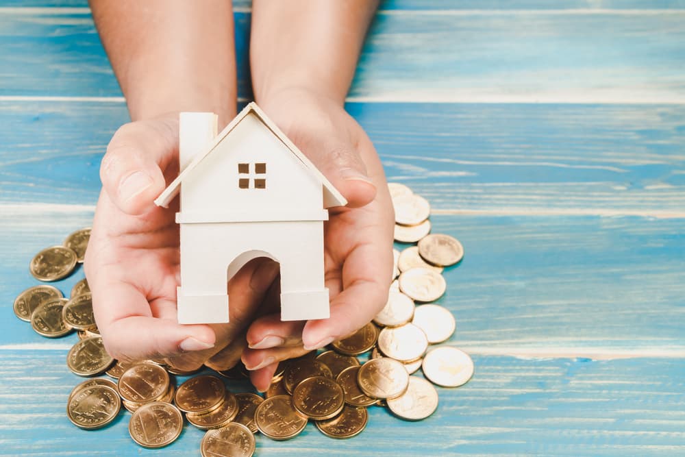 En este Mes del Caballo hay una mayor compatibilidad amorosa con la
<b>Serpiente</b>
<br>
<b>Oportunidades que debes aprovechar este mes:</b> una compra importante, una especie de oferta que te ayudará a invertir en una casa, terreno, bienes raíces o un automóvil. El dinero llega, debes estar atento para emplearlo bien.
<br>
<b>Peligros que debes evitar:</b> terminar una relación de forma imprevista sin darle la oportunidad a la otra persona para que se explique.