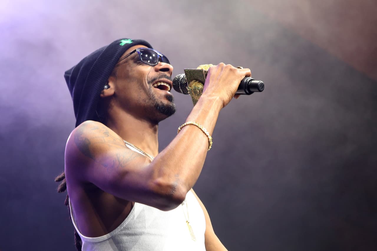 Snoop Dogg making a hip-hop game show