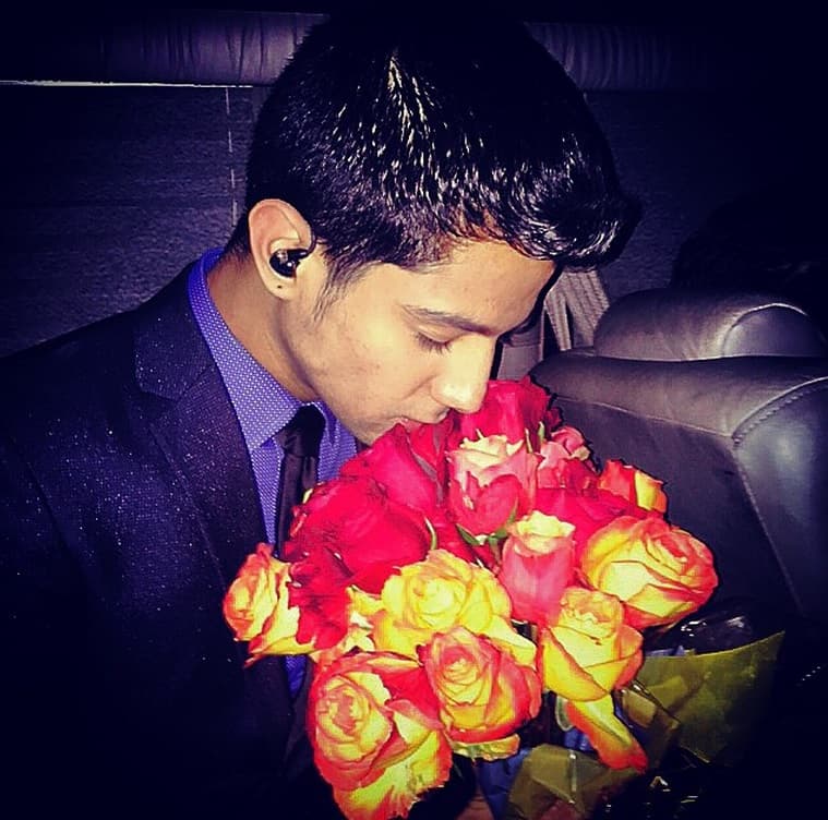 A sus seguidoras les regala rosas y esto les encanta.