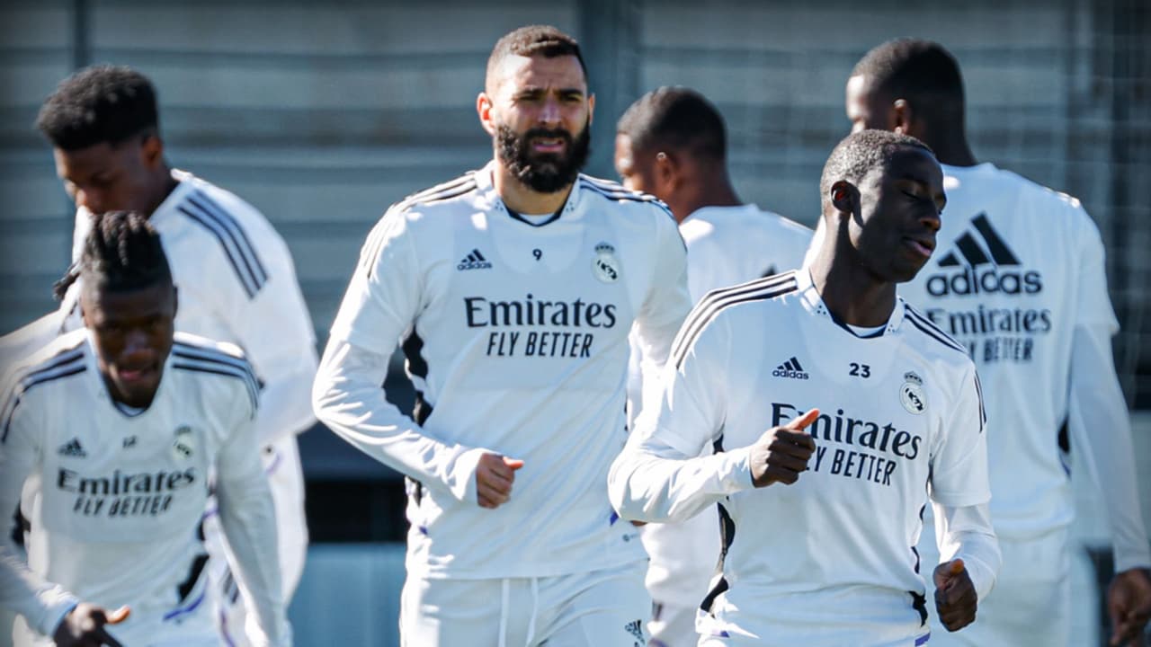 Benzema regresa con el Real Madrid tras lesión... y como titular