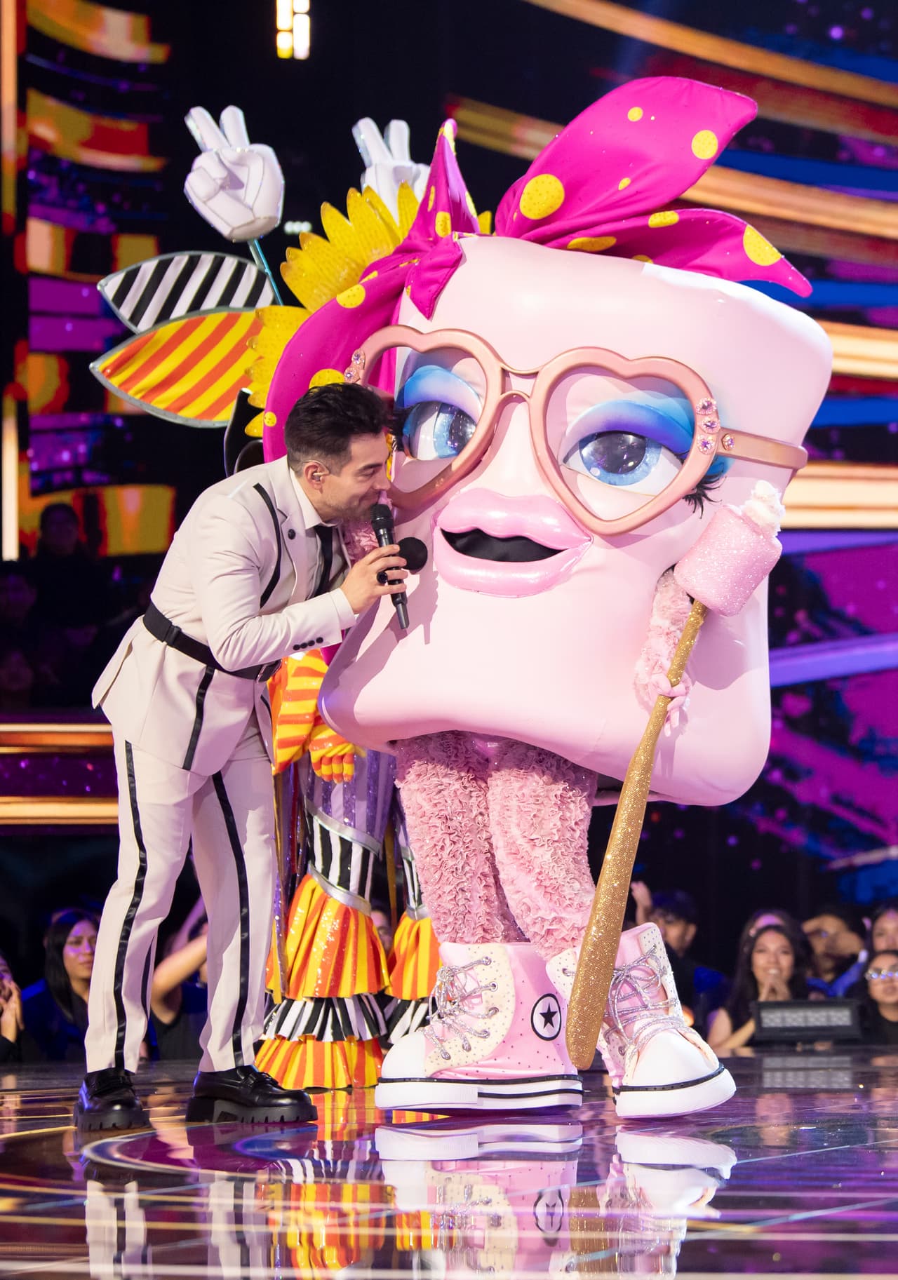 Del mundo de los dulces y chocolates llegó Bombona con toda su ternura. Cantó ‘Vampire’ y dejó a todos con la boca abierta por los niveles tan altos a los que llegó su voz.