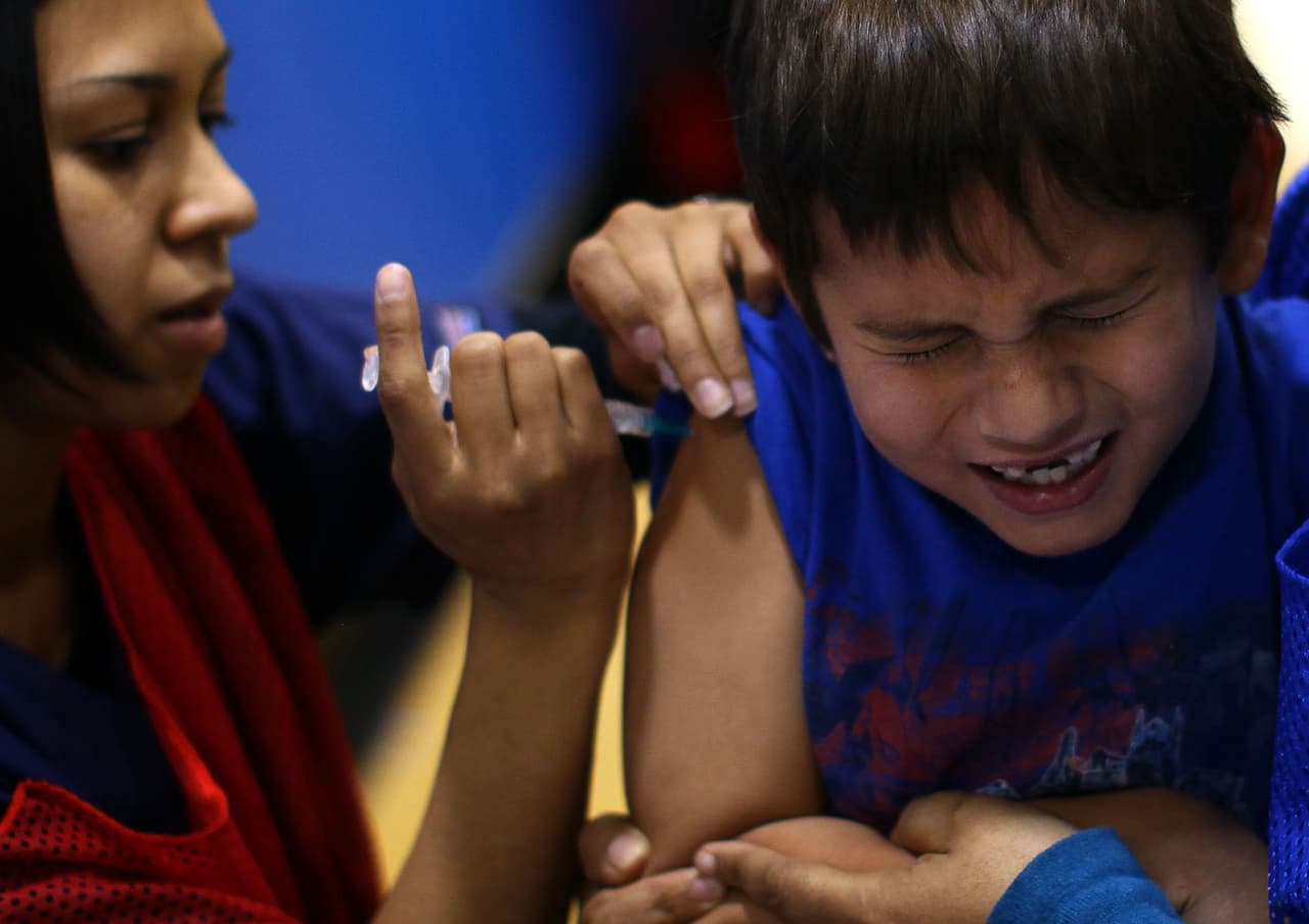 <h3 class="cms-H3-H3">Si te vacunaste contra la gripe este año, también necesitas la vacuna contra el coronavirus </h3>“No se trata de una u otra", explicó el Dr. Anthony Fauci, director de los Institutos Nacionales de Alergias y Enfermedades Infecciosas (NIAID)
<br>