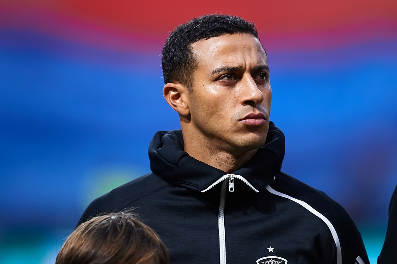 De campeón a campeón: Thiago dejaría al Bayern por el Liverpool