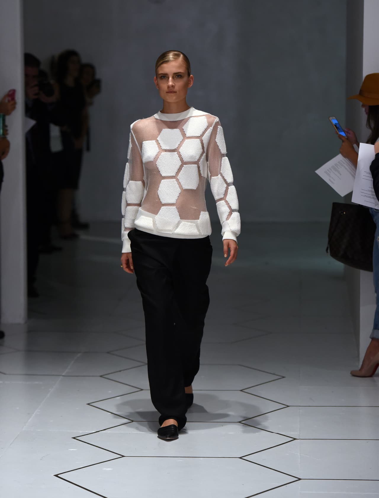 Esta colección estará disponible en los próximos meses en sus boutiques recientemente inauguradas en Estados Unidos.