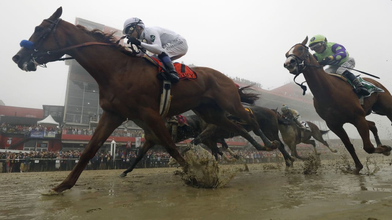 Justify ganó la segunda carrera de la Triple Corona hípica.