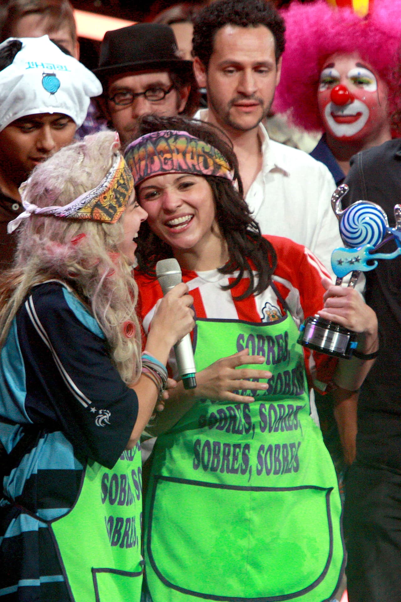 Luna estuvo casada con Garza hasta que en 2015 
<b><a href="https://www.univision.com/entretenimiento/americo-garza-pudo-despedirse-a-solas-de-karla-luna-ante-el-asombro-de-amigos-y-familiares" target="_blank">descubrió que le fue infiel </a></b>con Panini, con quien conformó el dúo 'Las Lavanderas'. 
<br>