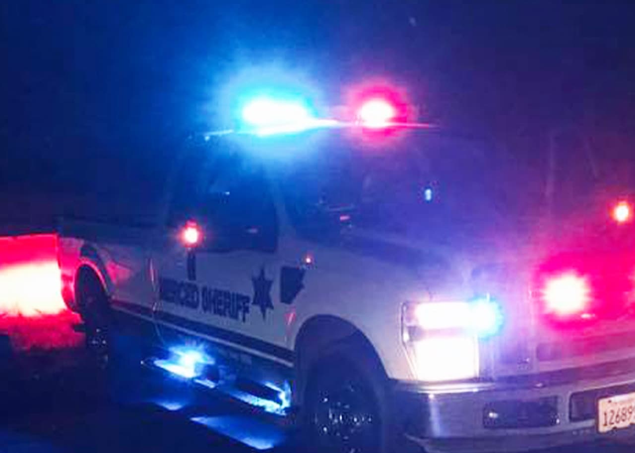 Sospechoso amenazaba con apuñalar a mujer y sus tres hijos, y termina muerto por un policía