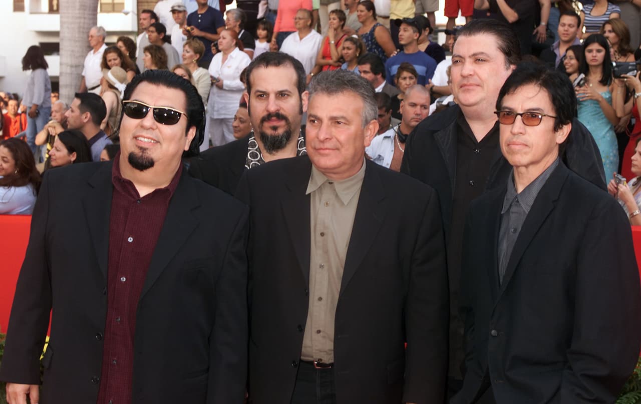 Desde 1988 un tema en español no estaba nominado. Fue ‘La Bamba’ el que rompió los esquemas pero nunca ganó un GRAMMY. Tampoco llegaron a ser reconocidas con este premio temas tan populares como 'La Macarena', que en 1996 causó sensación en EEUU, o 'Livin' La Vida Loca' de Ricky Martin, que dio la vuelta al mundo en 1999.