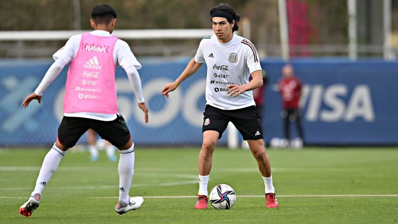 ¡Uno más! Guti arriba a la concentración del Tri en Girona