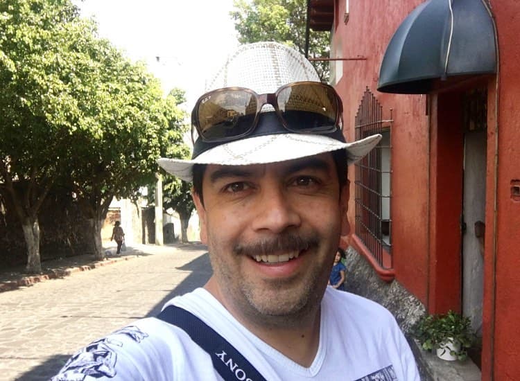 En entrevista para ‘El minuto que cambió mi destino’ en 2019, el actor señaló que sufrió una displasia en segundo grado que, en palabras del famoso, “es la primera etapa del cáncer”.