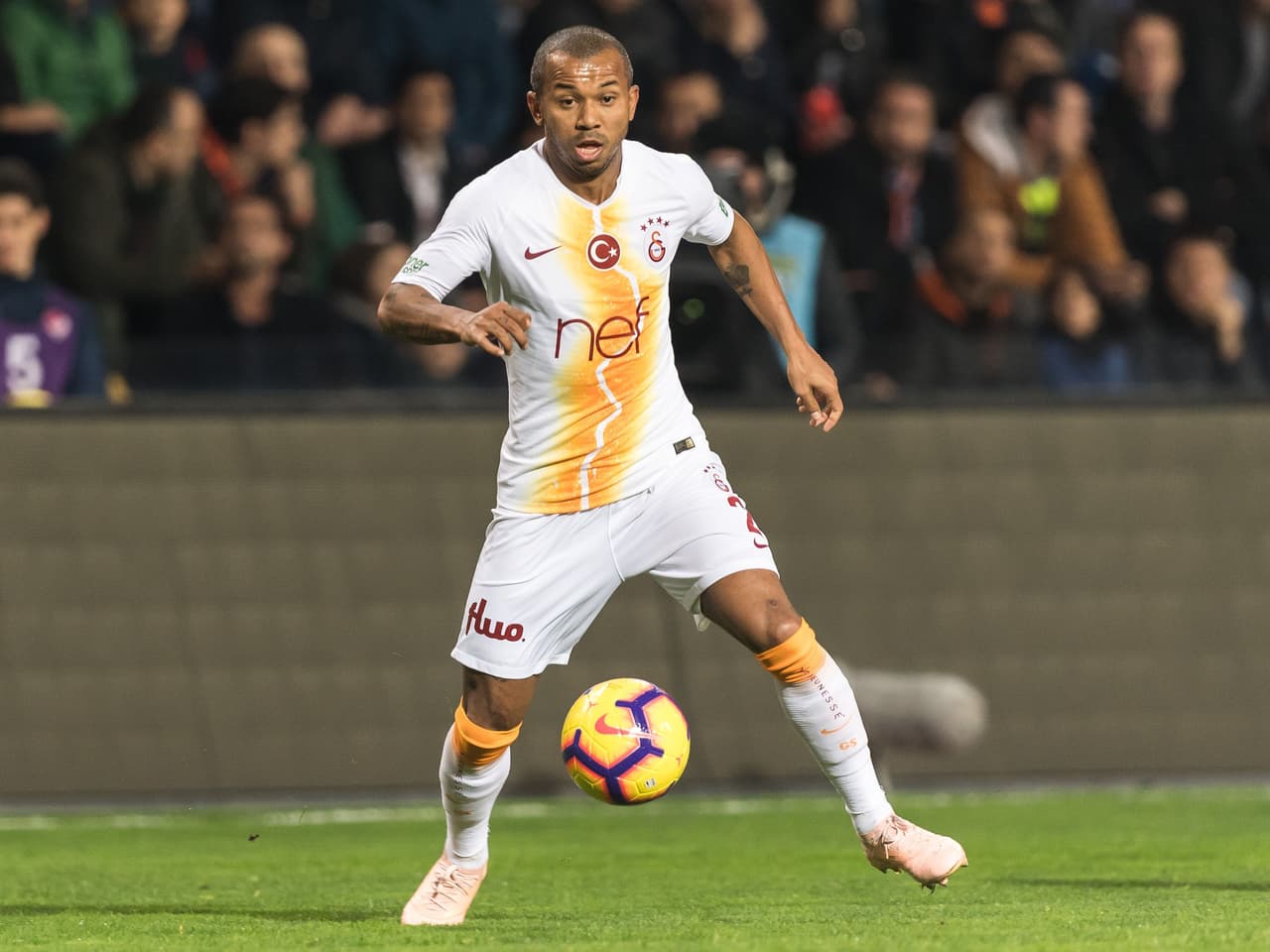 A sus 32 años, el brasileño Mariano estaría de salida del Galatasaray para regresar a su país con el Sao Paulo.