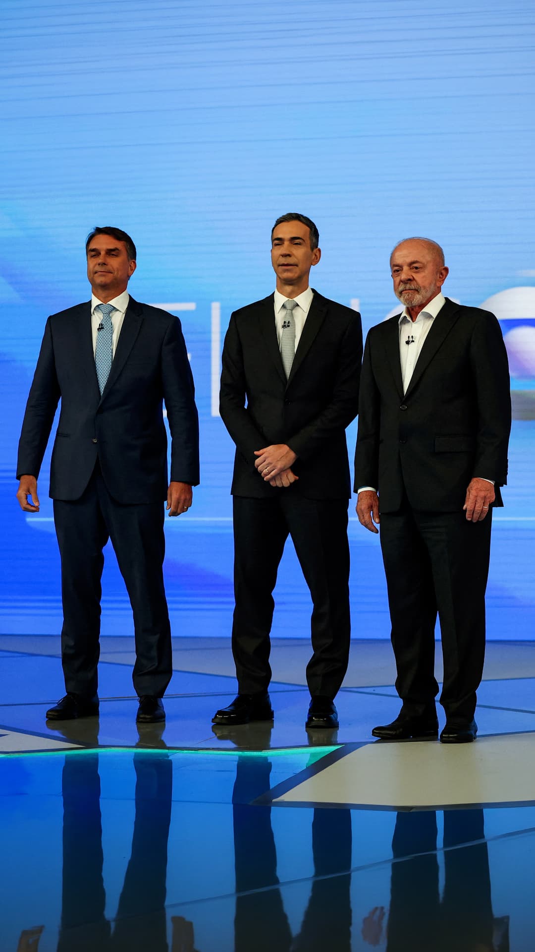 Lula y Flávio Bolsonaro se enfrentan en un debate y disputarán el rumbo de Brasil en las urnas