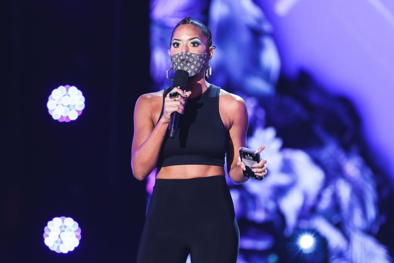 Los hosts de la ceremonia ya también se presentaron a ensayar. Uno de ellos nuestra querida 
<b>Francisca Lachapel</b>.