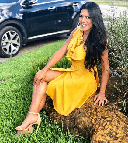 Ella misma ha mostrado sentirse feliz con este look, el cual es resultado de la colocación de extensiones. Con esta foto, Francisca dio la bienvenida a su nueva imagen en la cual se autodenominó "la Rapunzel de Azua".