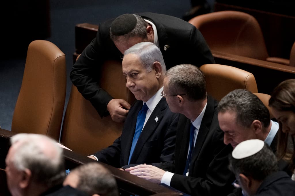 El primer ministro israelí, Benjamin Netanyahu, al centro, este lunes 24 de julio de 2023.