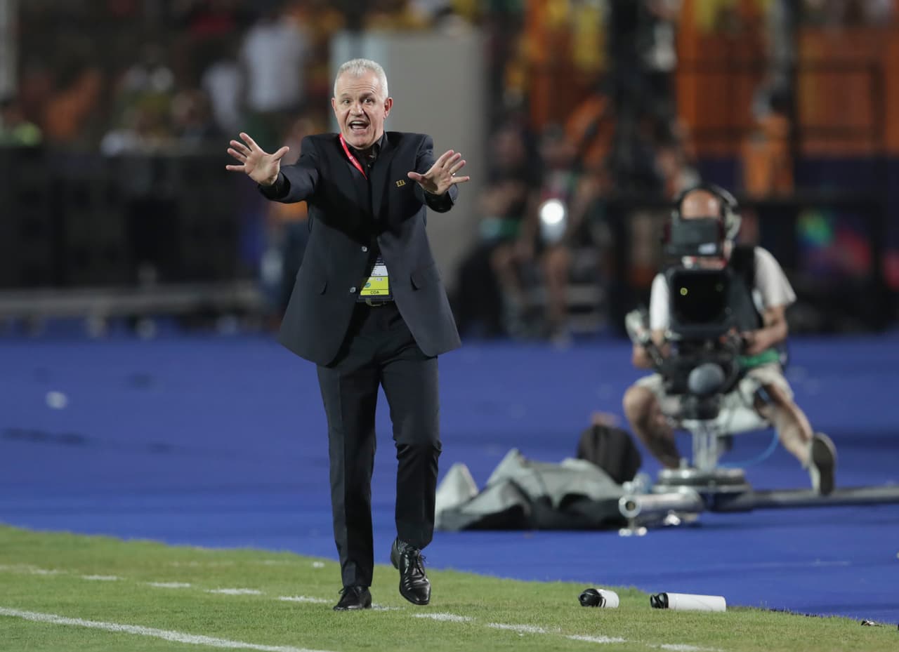 Javier Aguirre tiene dos triunfos en 21 partidos ante el Barcelona