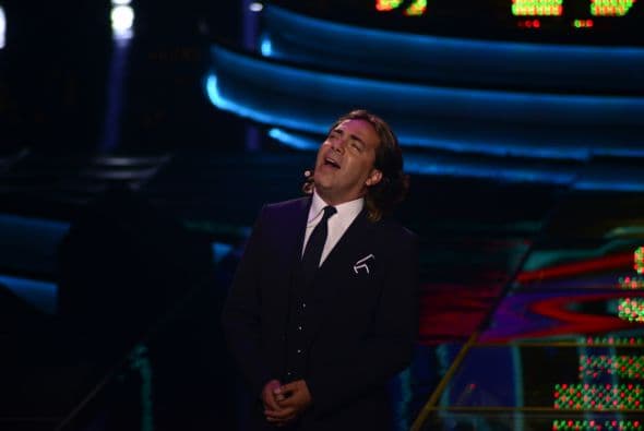 Cristian Castro y Espinoza Paz no pararon de ¿pelear?, los jueces fueron más duros, los capitanes se notaron un poco estresados, Gali lució súper sexy y una familia abandonó su sueño. Esto y más pasó en la segunda gala de Me Pongo De Pie.