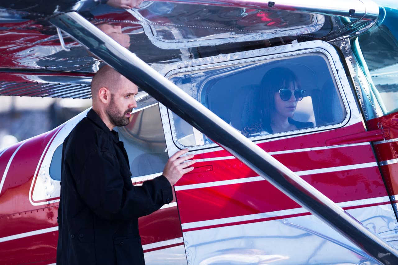 Al llegar Zulima tomó el celular de Yolanda y descubrió un mensaje de Dave, donde le revelaba el asesinato de Amanda que ella cometió.