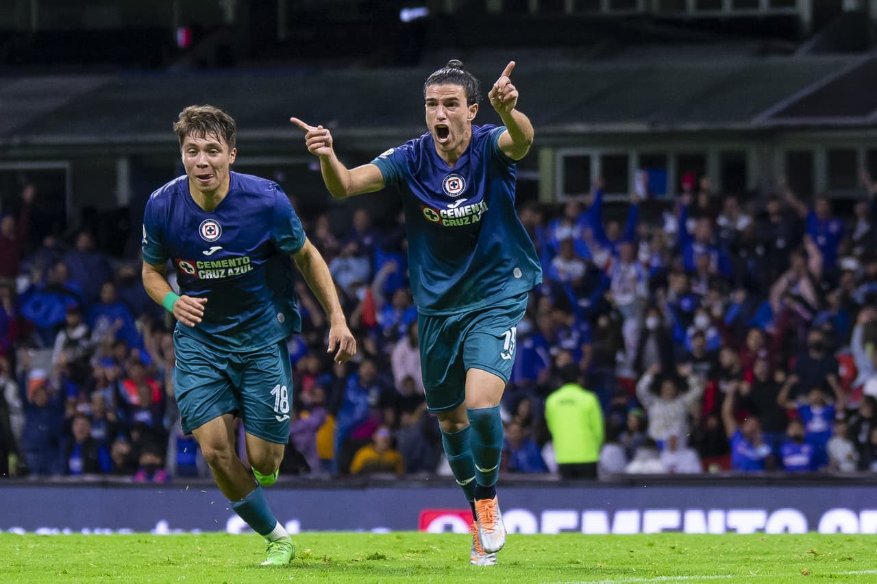 Con gol de último minuto el Cruz Azul derrotó a Léon y está más que vivo en el Apertura 2022.