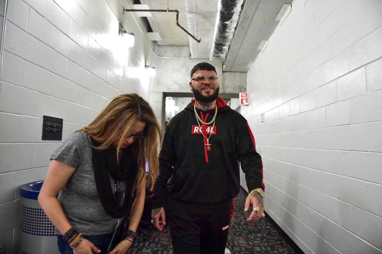 "Las mujeres", dice entre risas. 
<b>"Con ellas al lado cualquiera pierde la calma, hasta el hombre más tranquilo". </b>