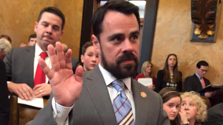 El mexicoamericano Shane Aguirre es el primer latino en la Cámara de Mississippi