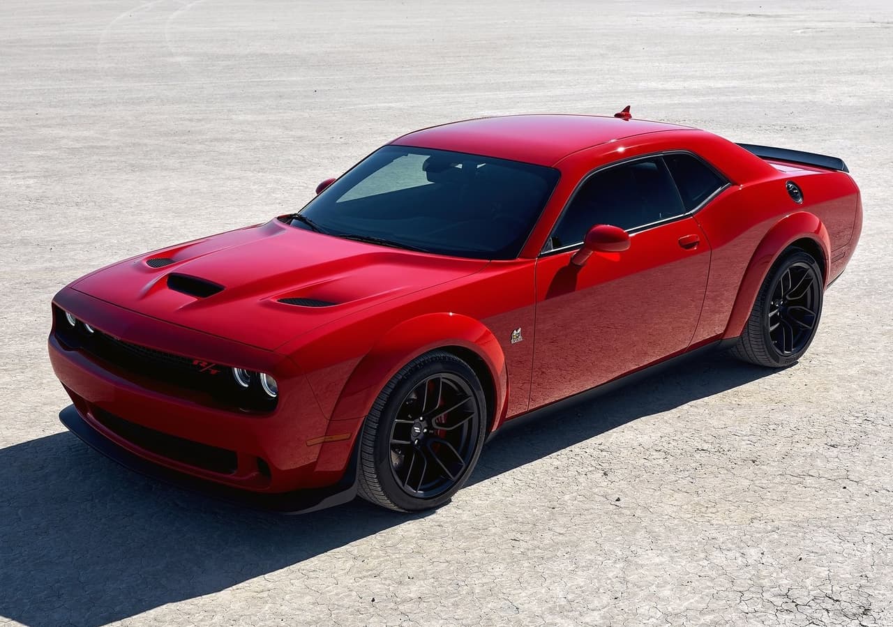 <h3 class="cms-H3-H3"><b>1 - Dodge Challenger</b></h3>