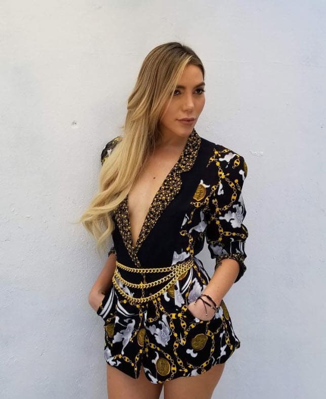 La mañana del 11 de junio,
<b>Frida Sofía</b>, a través de sus abogados en México,
<a href="https://www.univision.com/temas/frida-sofia">interpuso una denuncia</a> por violencia familiar, abuso sexual y corrupción de menores en contra de su abuelo Enrique Guzmán y su madre Alejandra Guzmán.
<br>