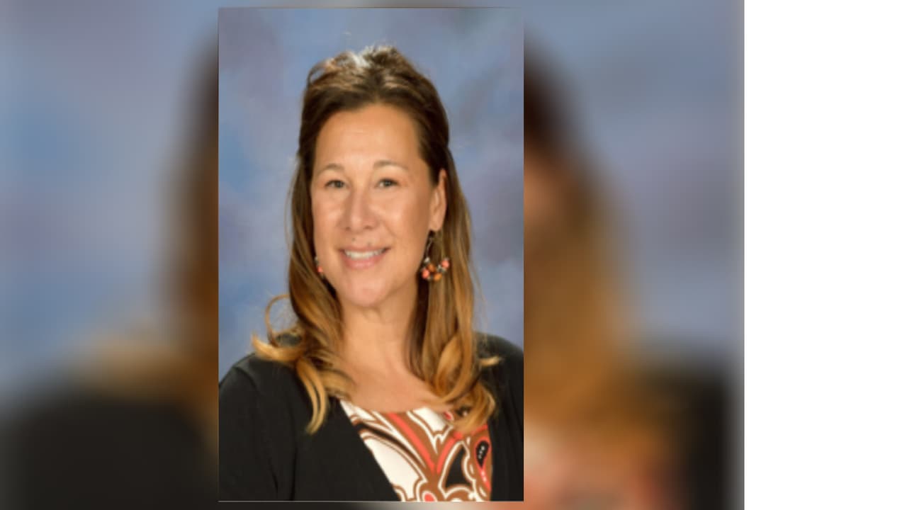 Autoridades de Arizona analizan restos humanos para determinar si son los de una maestra desaparecida