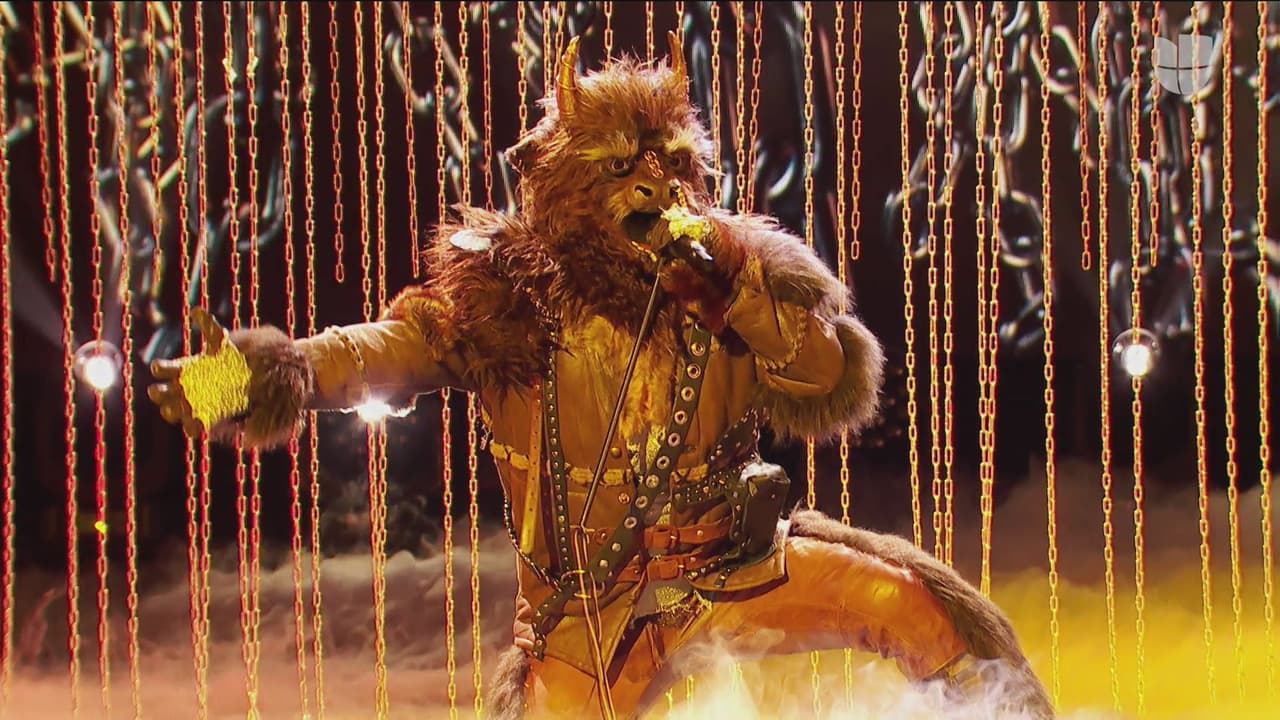 Minotauro apareció para cerrar el bloque "cargado de testosterona" y sorprendió a todos con su poderosa voz en una faceta romántica gracias al tema 'Mientes'.