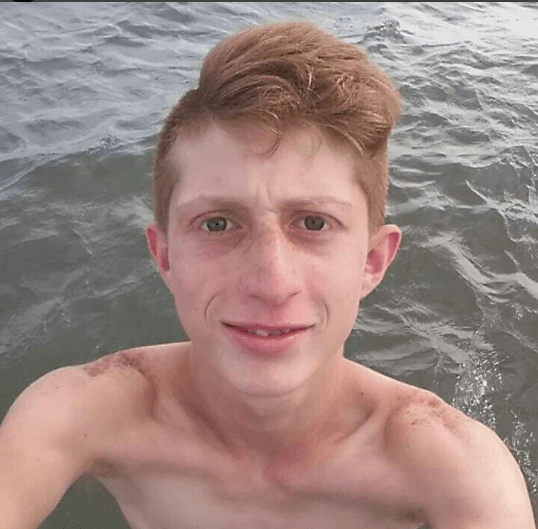 Después de que se anunciara el regreso de Vecinos, los fans de Benito alzaron la voz para que fuera parte de la nueva temporada. 
<br>