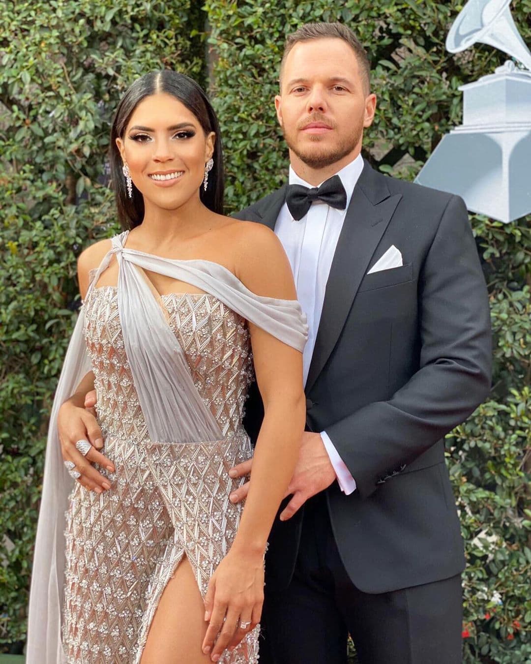 Francisca gozó de un amor de cuento de hadas con su amado Francesco. Aquí los vemos posando juntos por primera vez en la alfombra roja de los Latin GRAMMY.
