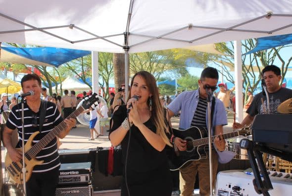 Una tremenda "Fiesta de Verano" disfrutaron cientos de personas en "Wet 'n' Wild, donde estuvieron presentes los talentos de nuestras emisoras de Uforia. 
