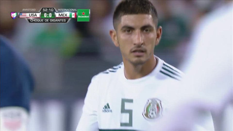 Tiro desviado de Víctor Guzmán