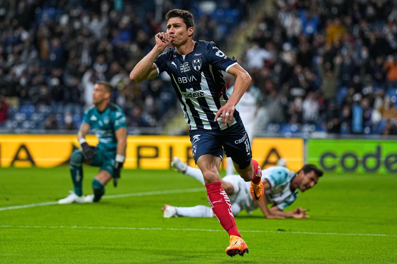 John Stefan Medina abrió el marcador al 19'.