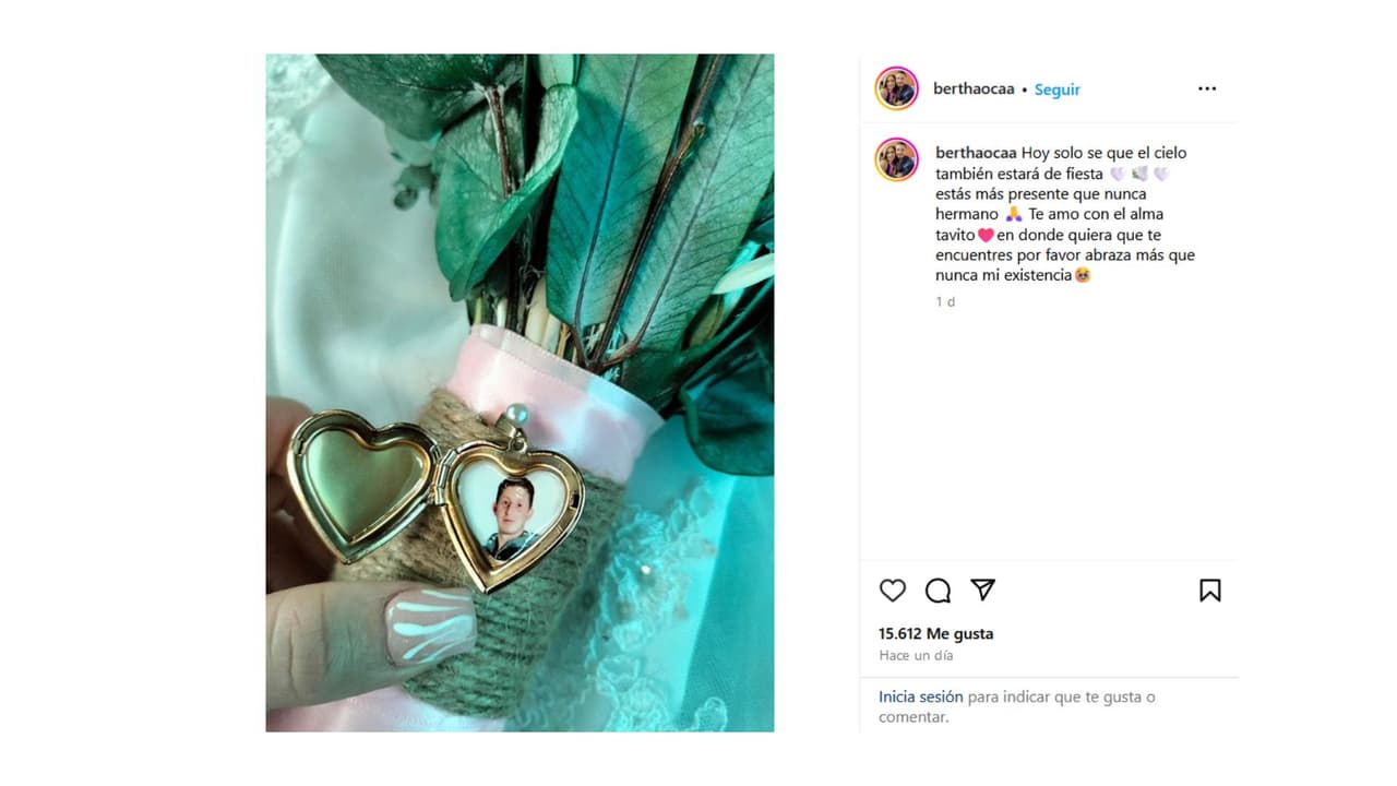 Octavio Ocaña estuvo presente en la boda de su hermana a través de un dije.