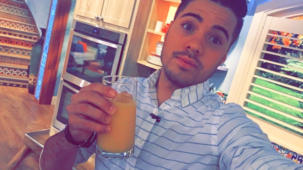 William Valdes: "¿Ya se tomaron su jugo de naranja esta mañana?". (Noviembre 9, 2015)