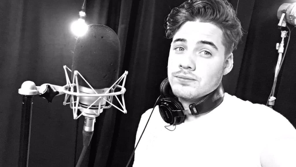 William Valdes: "Yup!!! Back in the studio... Preparando algo bueno". (Noviembre 6, 2015)