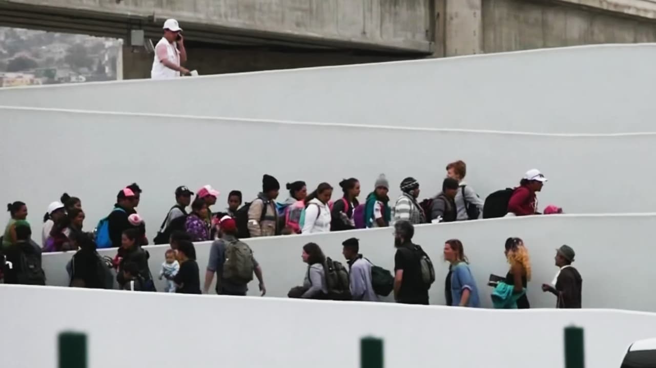 Alto volumen de audiencias migratorias preocupa a abogados de inmigración