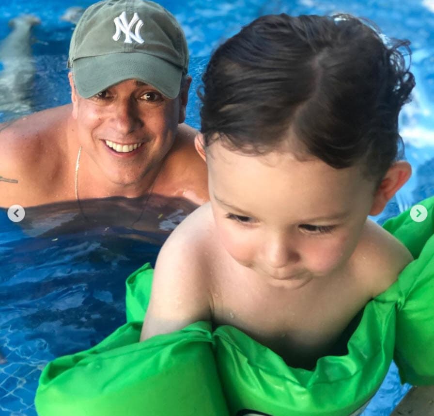 Jorge Enrique Abello y Marisabel Gutiérrez tienen otro hijo en común: Antonio, nacido el 12 de diciembre de 2018.
<br>