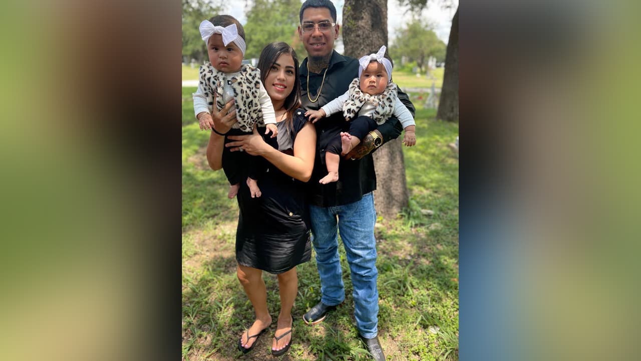 Banuelas dijo a 
<b><a href="https://www.univision.com/local/houston-kxln/">Univision 45</a></b> que ella y su esposo tenían muchas dudas sobre la vacuna contra el 
<b><a href="https://www.univision.com/local/houston-kxln/bebe-covid-19-houston-camas-hospitales-ava-rivera-estefani-lopez">Covid-19</a></b>, por eso no se la habían aplicado.