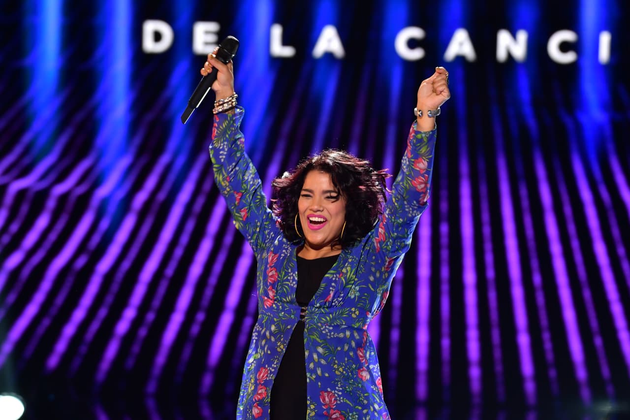 Además de ganarse el sobrenombre de "meteorito" (con el que la bautizó Olga Tañón), Bárbara pasó a la siguiente etapa de Reina de la Canción.