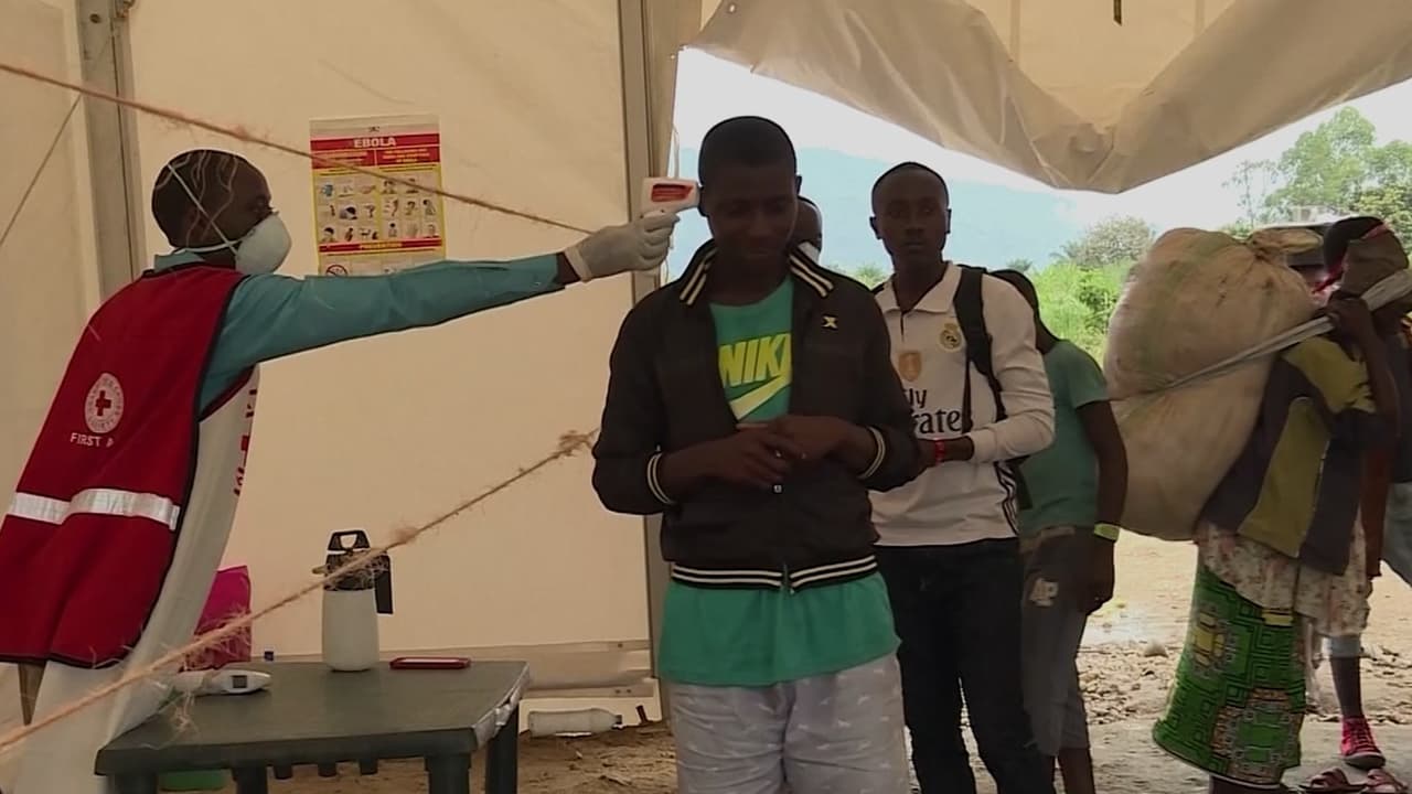 EEUU reactiva restricciones por brote de ébola en África