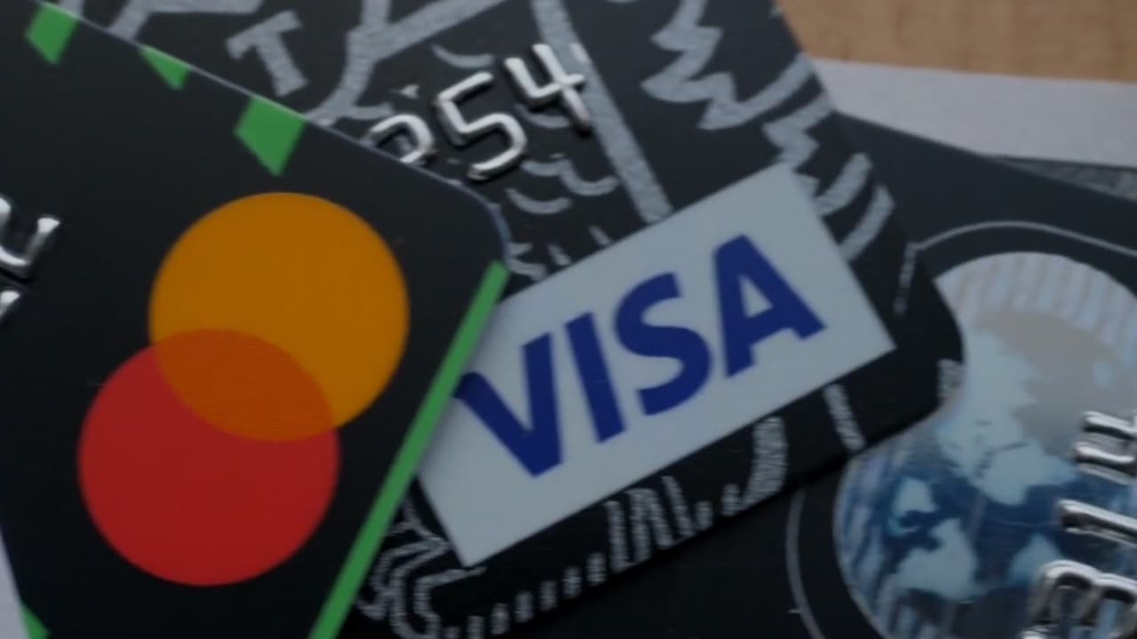 Nueva guía federal genera dudas sobre préstamos para inmigrantes