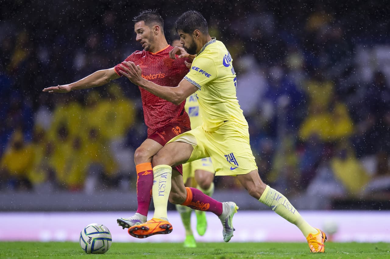 Henry Martín hizo un doblete para darle el triunfo al América en contra de unos Bravos que estuvieron cerca del empate.