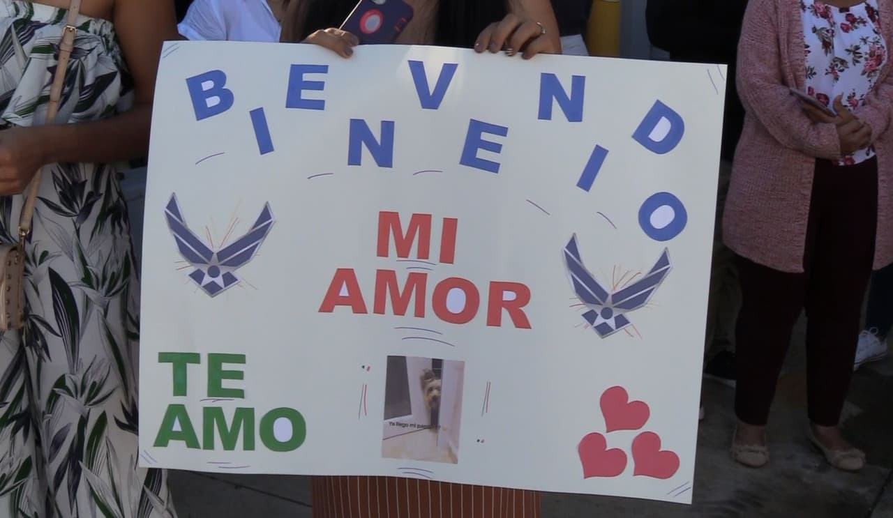 Luego de seis meses los soldados se confundieron en un abrazo con sus familiares.