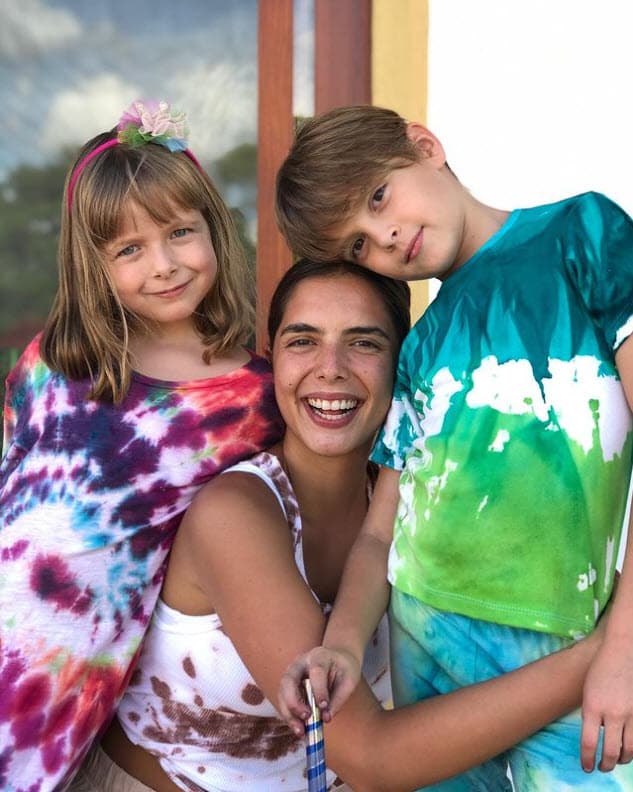 El 18 de noviembre el actor compartió esta fotografía en Instagram de sus tres hijos donde mostró 
<b>cuánto han crecido</b> y la linda relación que llevan.
<br>